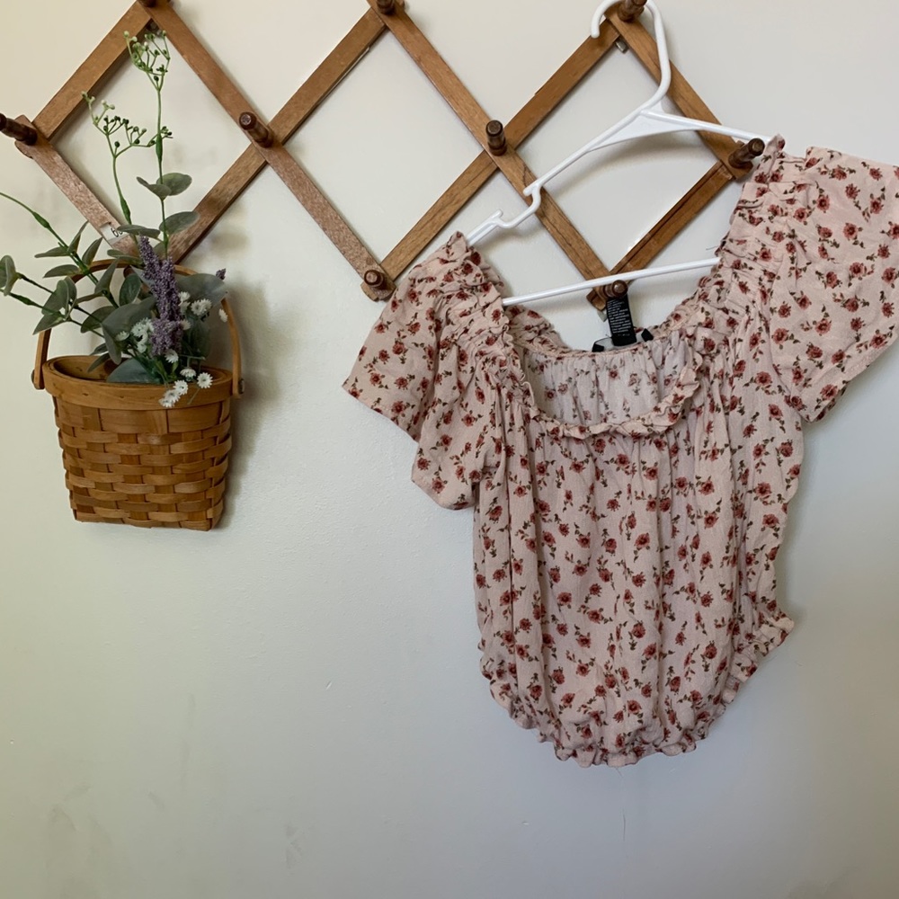 Floral crop peasant top